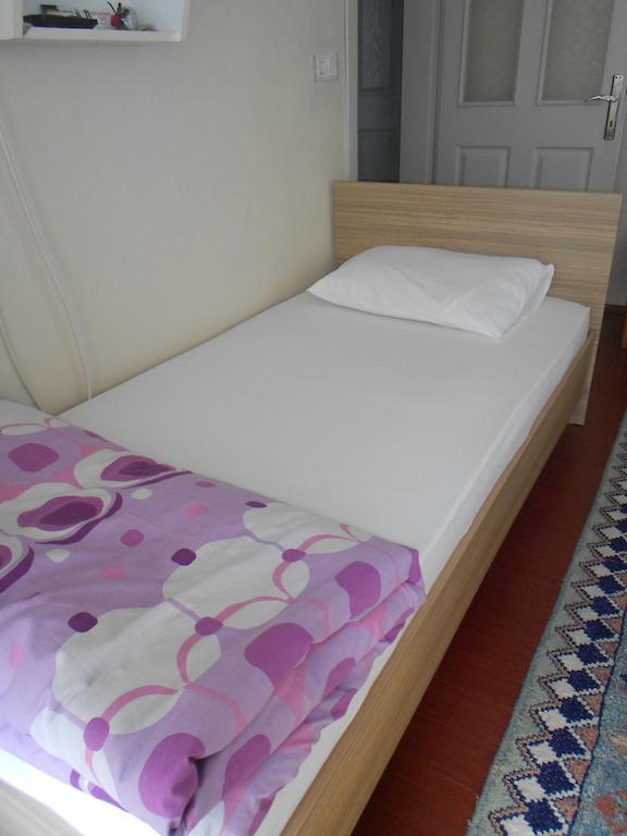 Irmak Family Pension & Apartments 埃杰阿巴德 客房 照片